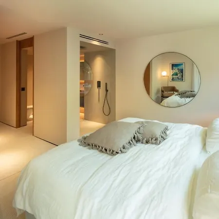 Villa In Nueva Andalucia With Private Pool
